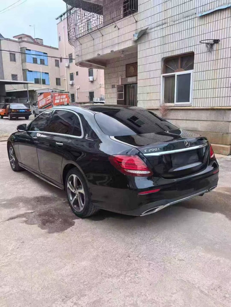 三明17年奔驰E7