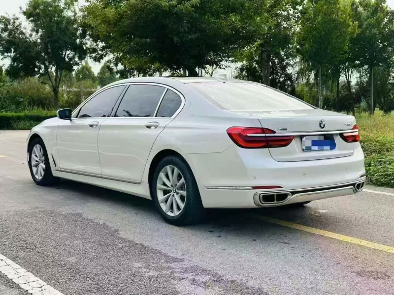 东营17年宝马7系7