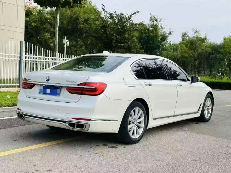 东营17年宝马7系8