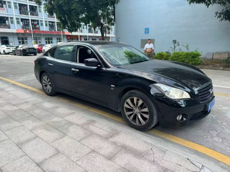 深圳14年英菲尼迪Q702