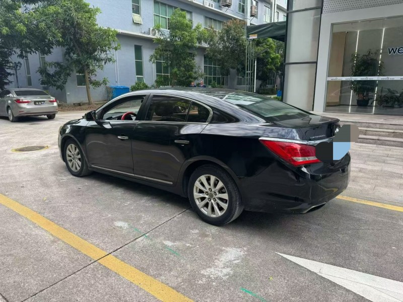 深圳16年别克君越7