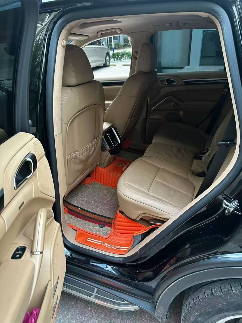 深圳14年保时捷卡宴8