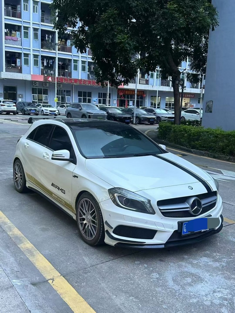 深圳15年奔驰A2