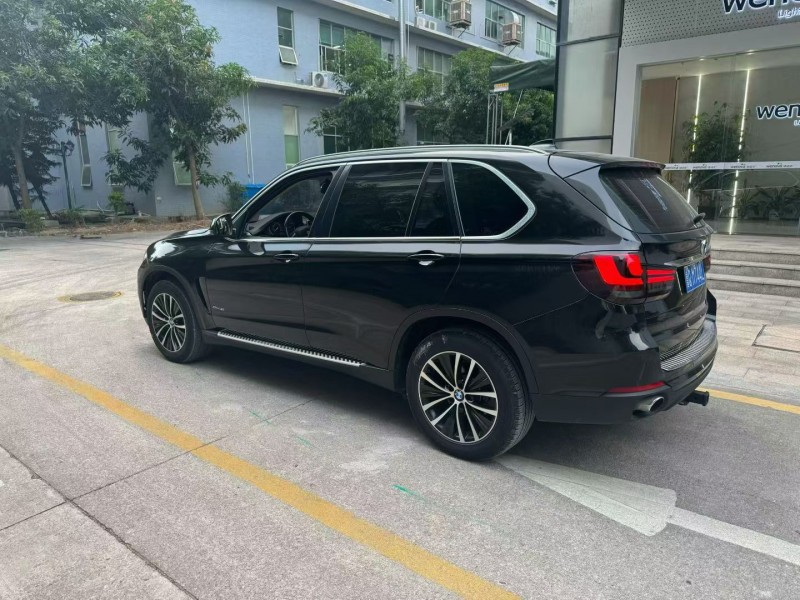 深圳16年宝马X54