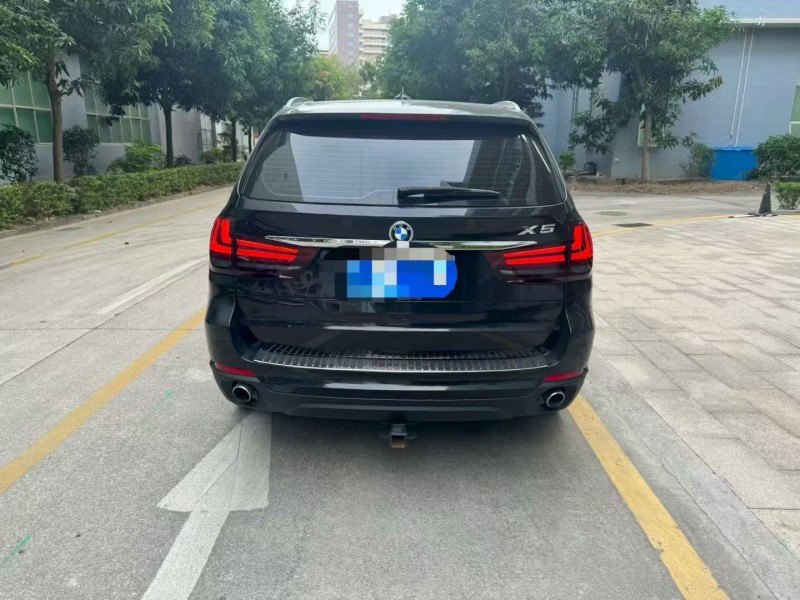 深圳16年宝马X56