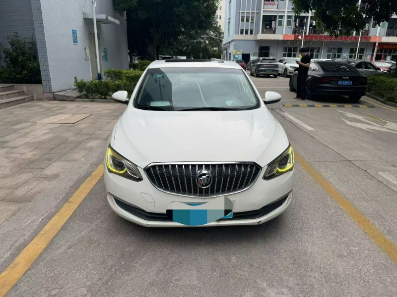 深圳16年别克英朗1