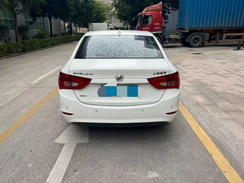 深圳16年别克英朗6