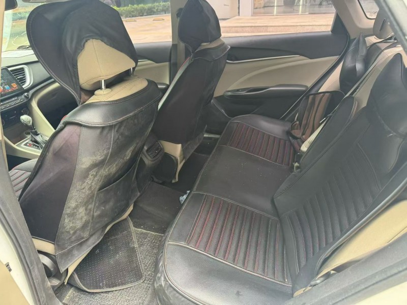 深圳16年别克英朗8