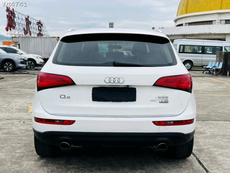 东莞16年奥迪Q58