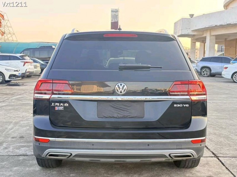 东莞18年大众途昂8