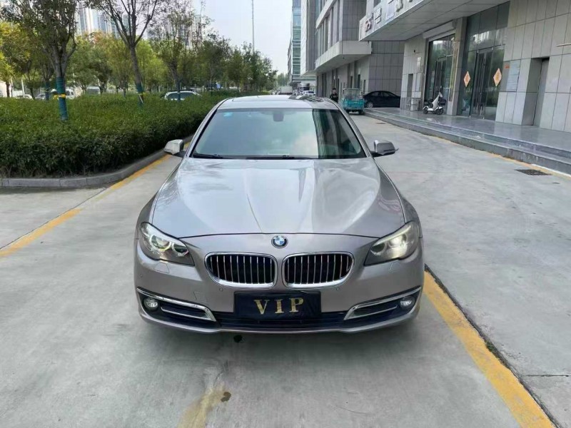 济宁17年宝马5系1