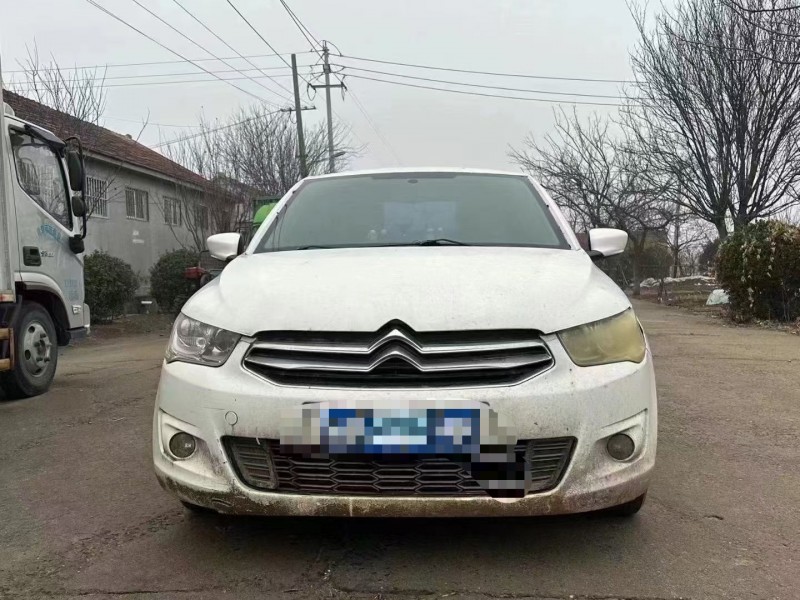 青岛17年雪铁龙爱丽舍1