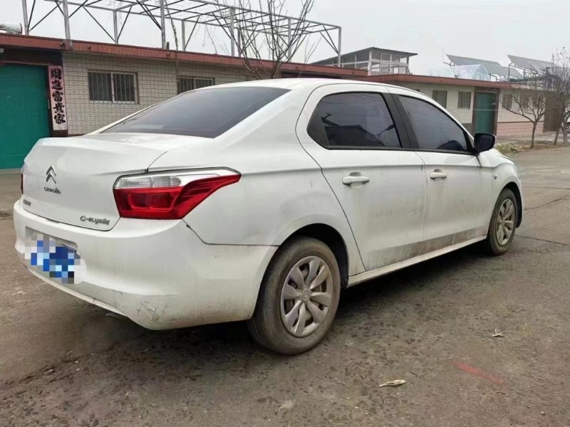 青岛17年雪铁龙爱丽舍7