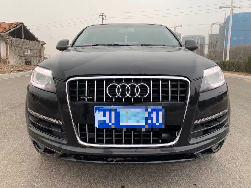 青岛13年奥迪Q71