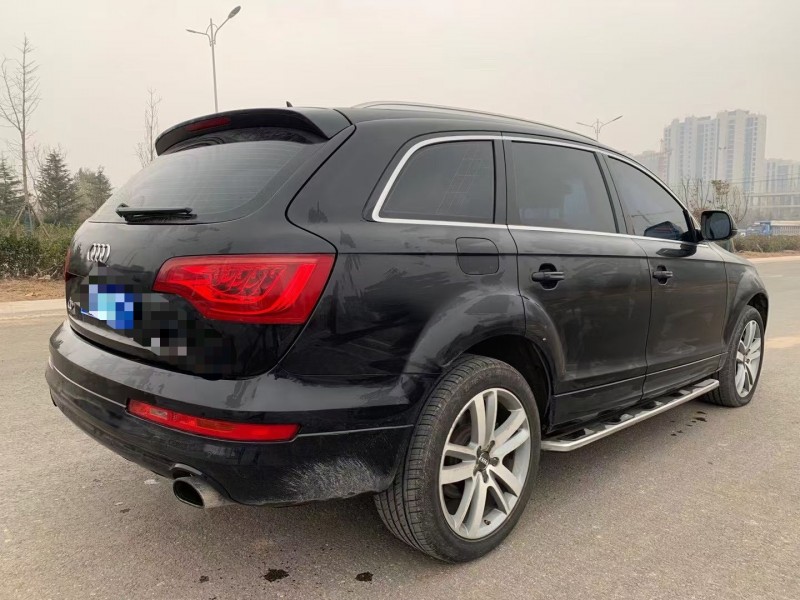 青岛13年奥迪Q77