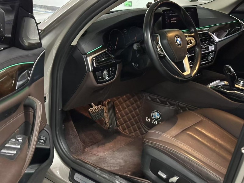 深圳19年宝马5系4