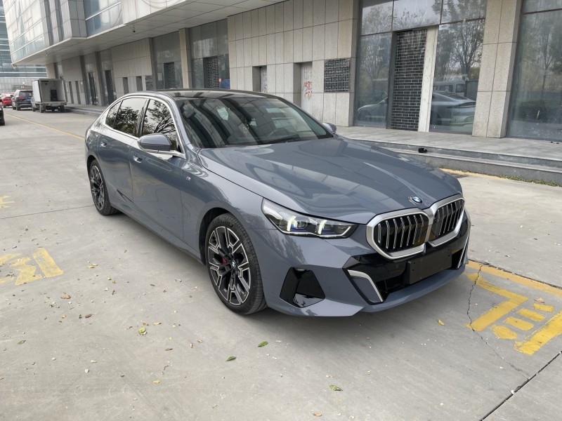 济宁24年宝马5系2