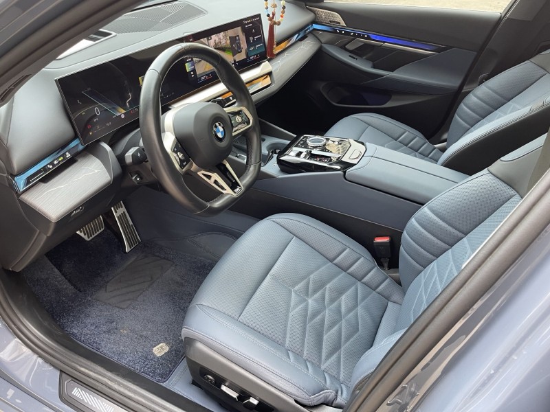 济宁24年宝马5系4