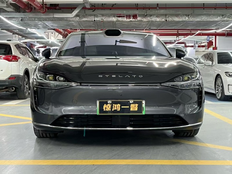 深圳25年华为智选享界1