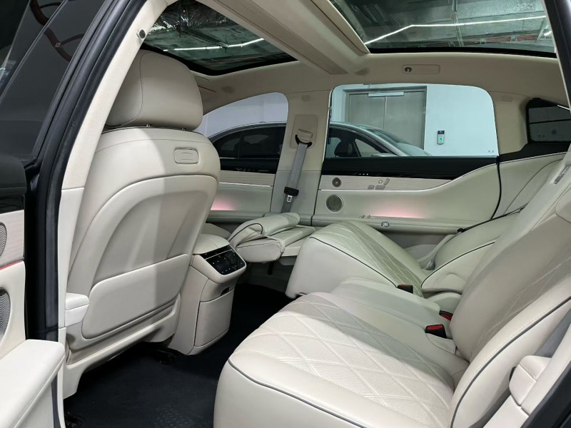 深圳25年华为智选享界6