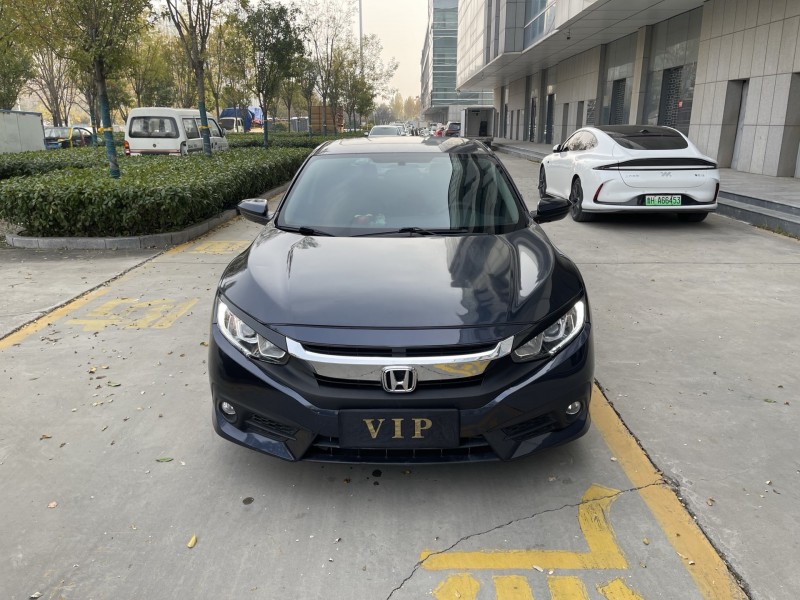 济宁19年本田思域1