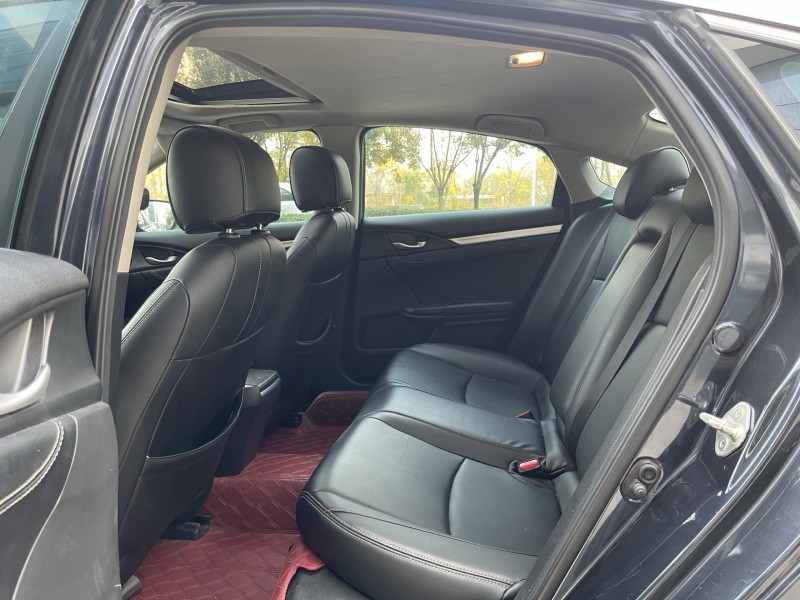 济宁19年本田思域5