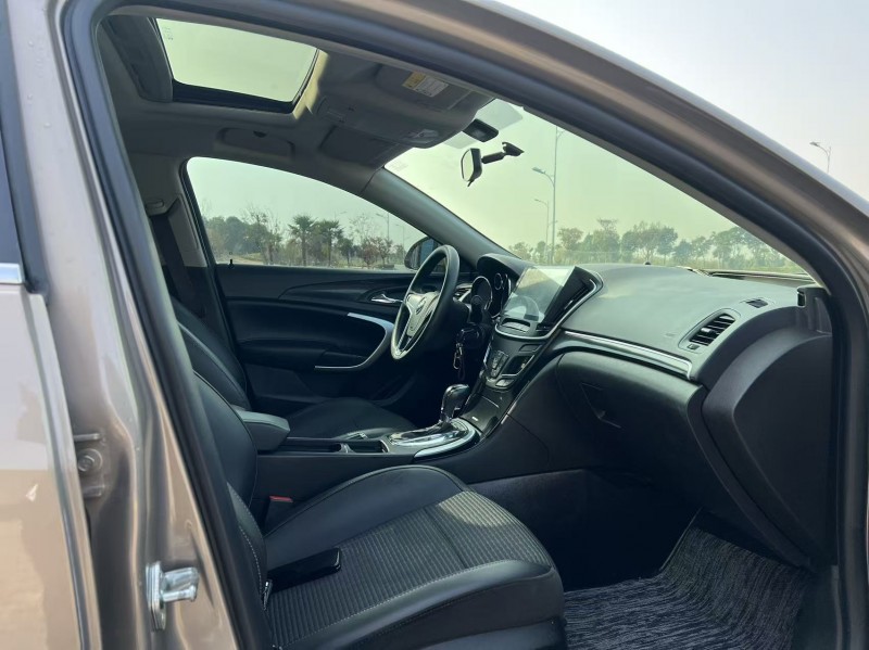 盐城17年别克君威6