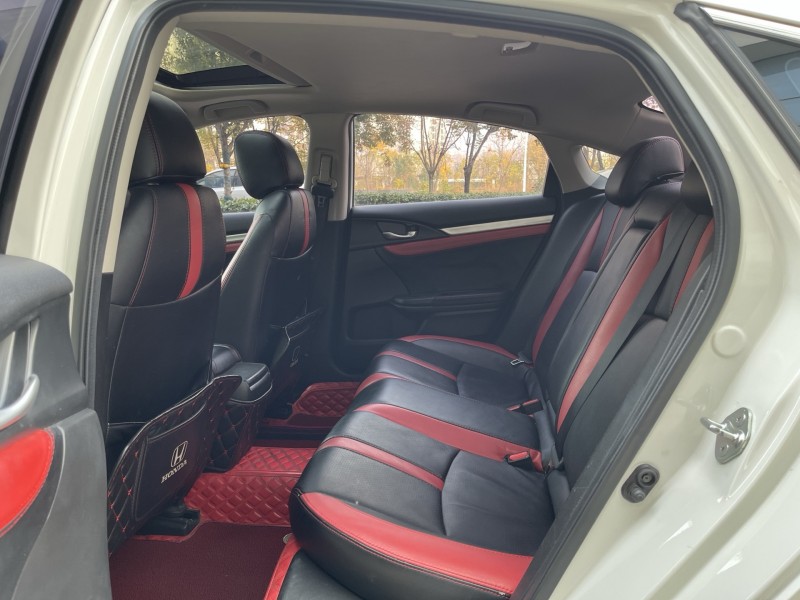 济宁18年本田思域5