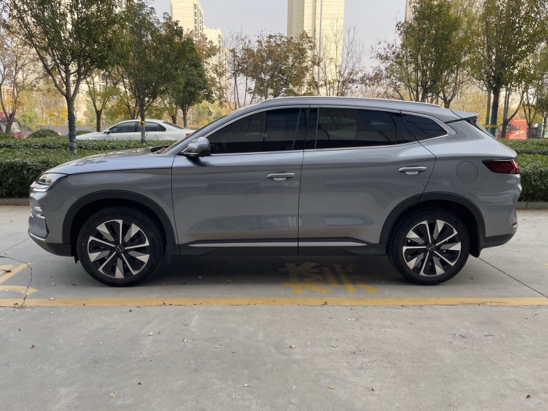 济宁25年比亚迪宋7