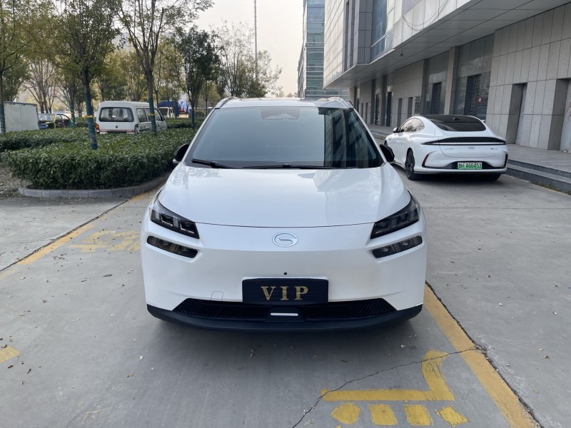 济宁23年传祺埃安V1