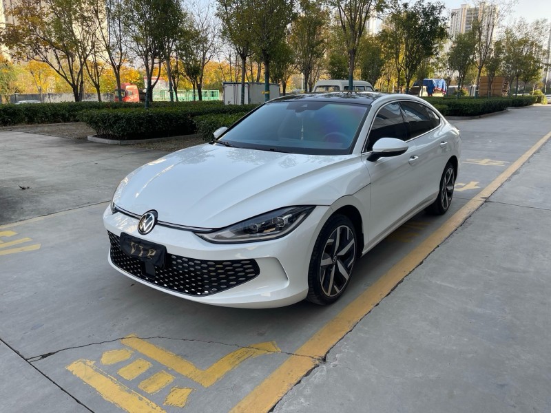 济宁24年大众凌渡3