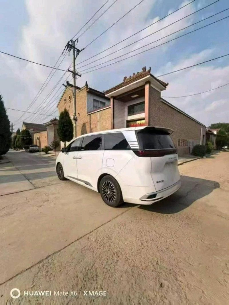 晋中24年腾势D97