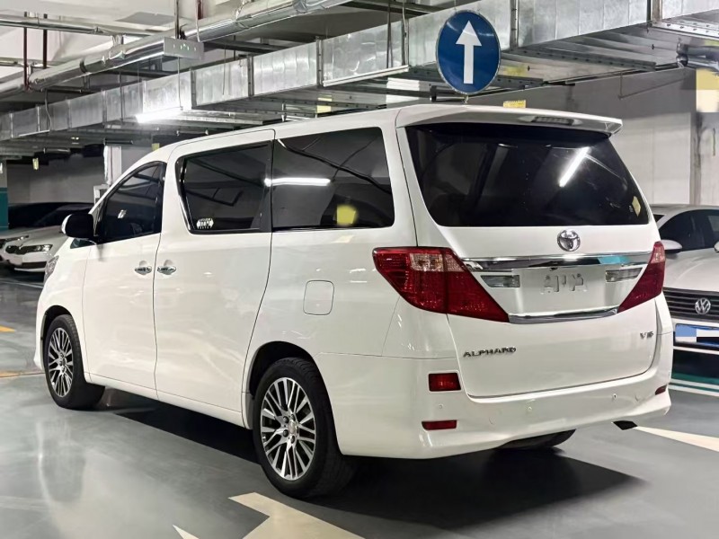 广州14年丰田埃尔法3