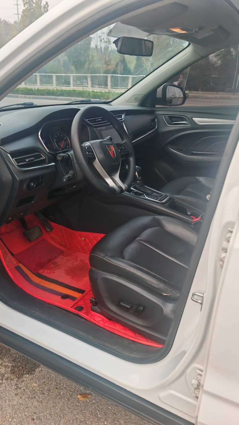 聊城18年荣威RX33