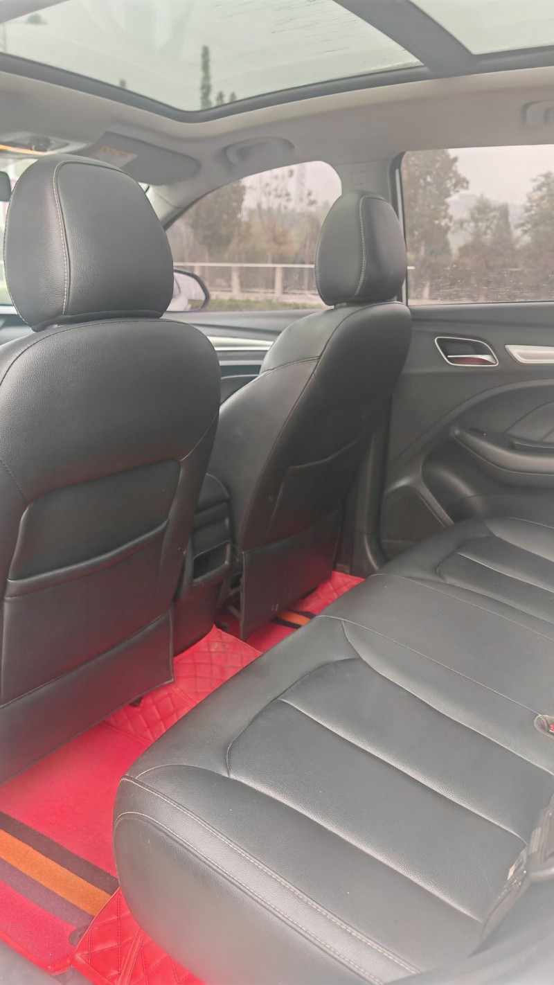 聊城18年荣威RX35