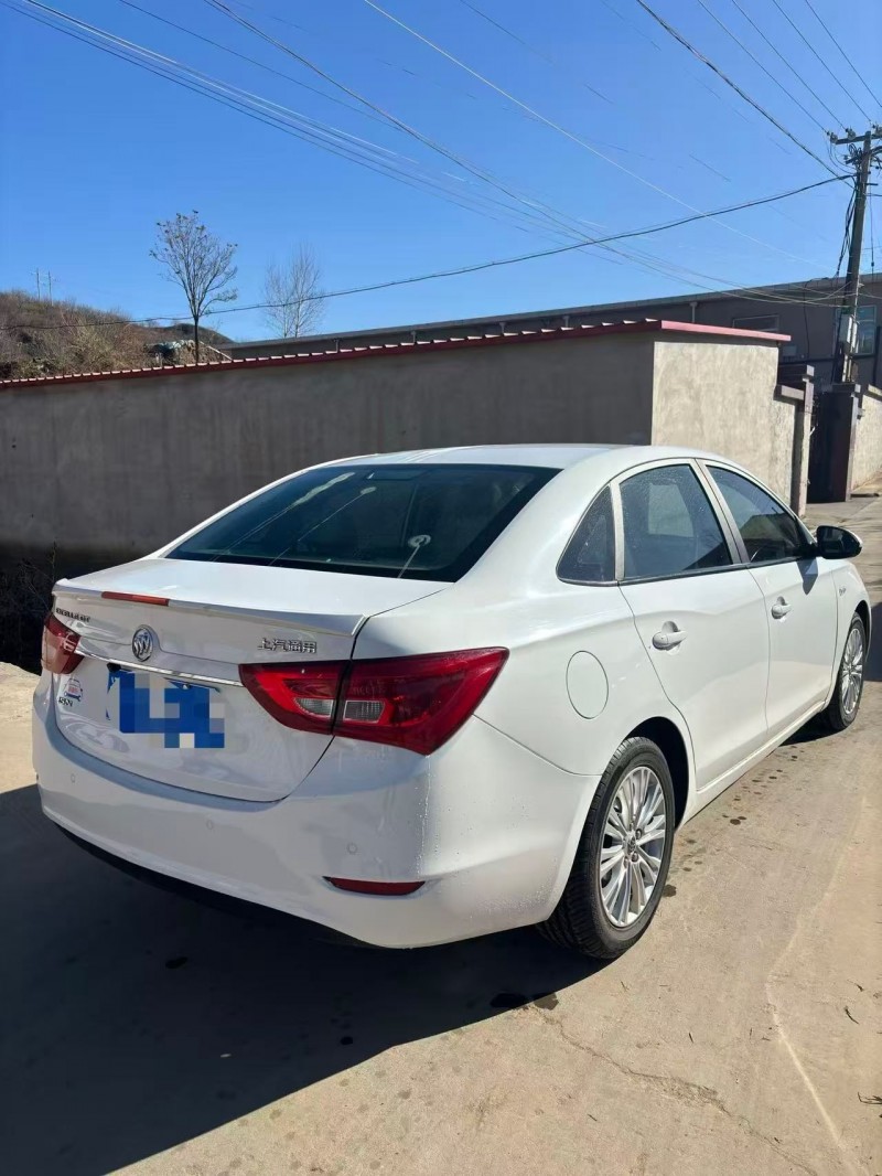 承德17年别克英朗7