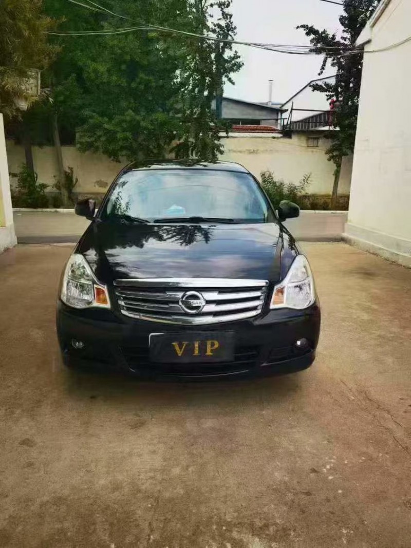 潍坊17年日产轩逸1