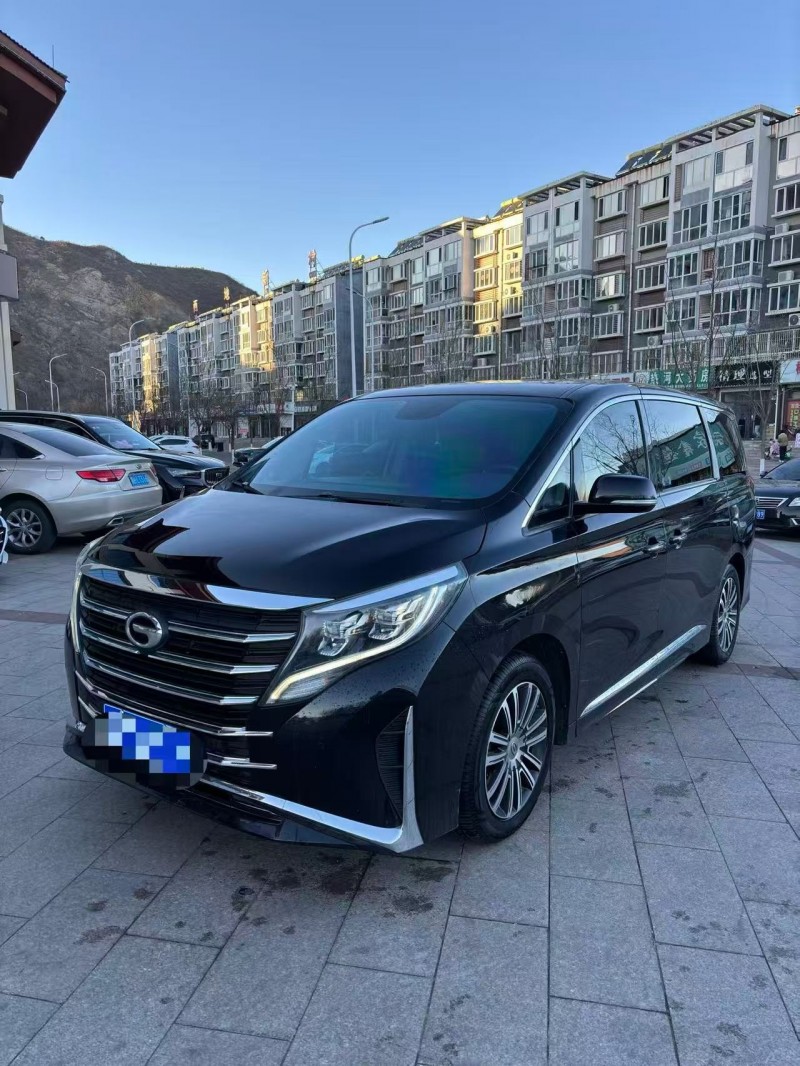 承德21年传祺M83