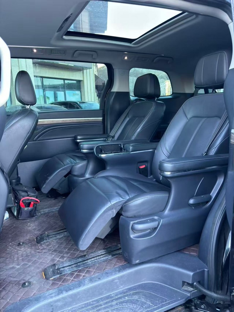 承德21年传祺M85