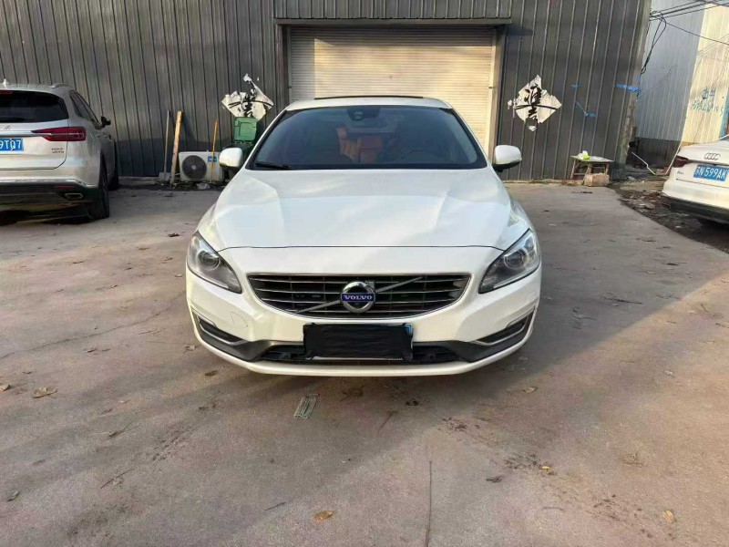 徐州17年沃尔沃S60L1