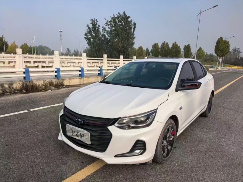 郑州20年雪佛兰科沃兹3