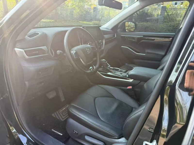 宜昌22年丰田汉兰达4