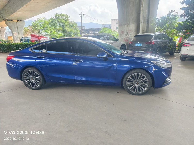 宁波21年红旗H52