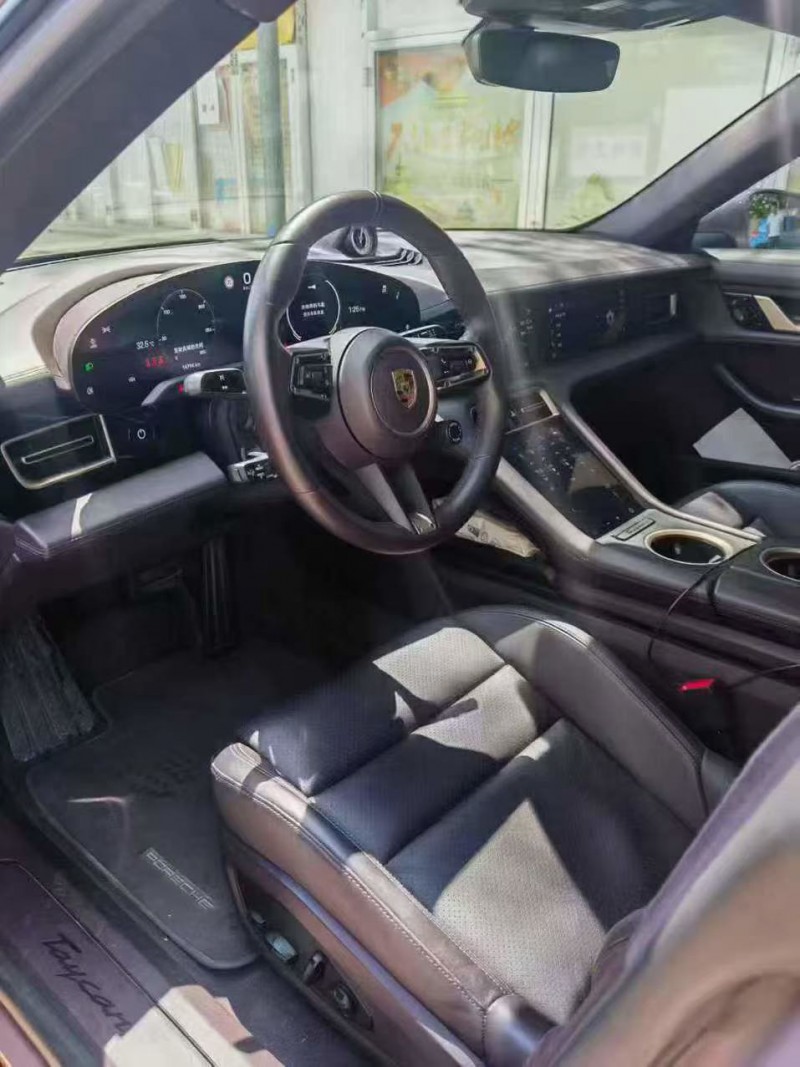 潍坊21年保时捷Taycan4