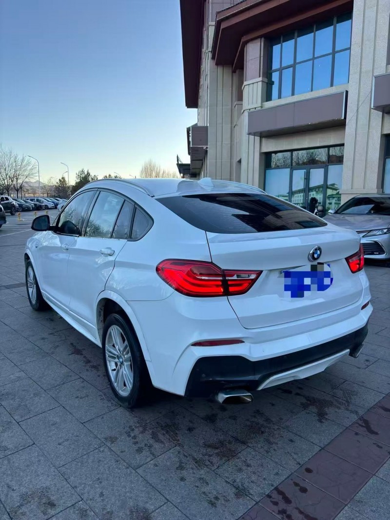 承德16年宝马X48