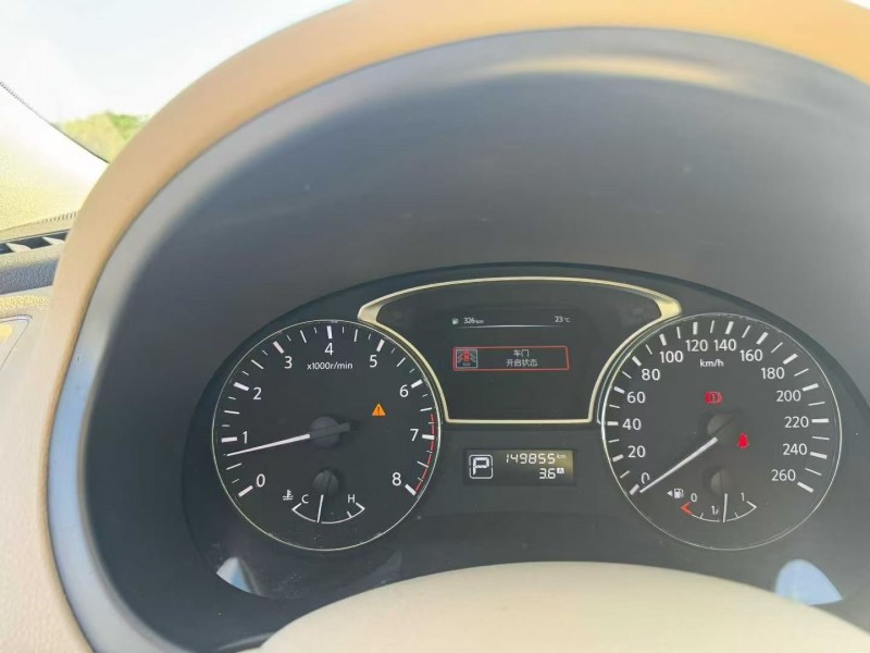 深圳16年日产天籁7