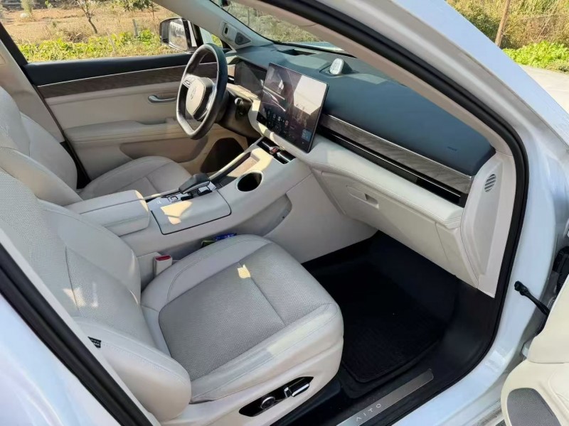 嘉兴22年华为智选问界5