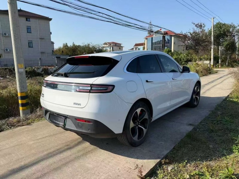 嘉兴22年华为智选问界8