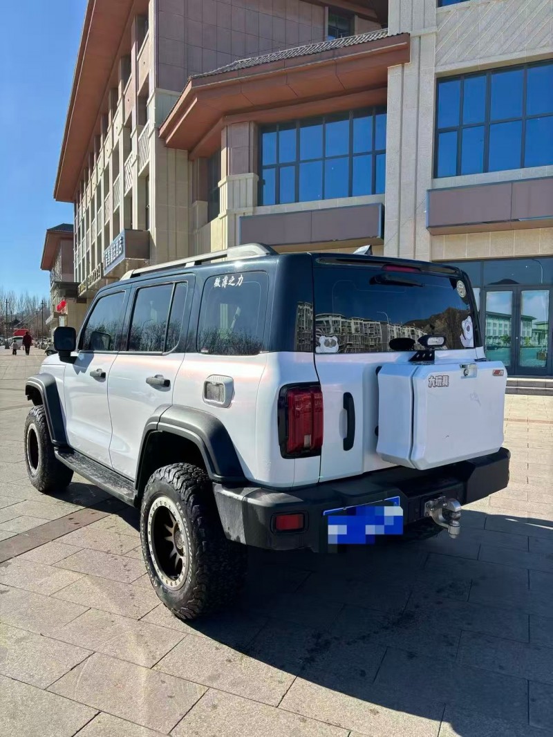 承德22年长城汽车坦克8