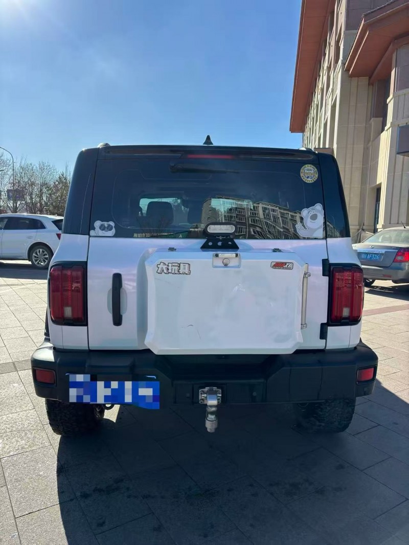 承德22年长城汽车坦克9